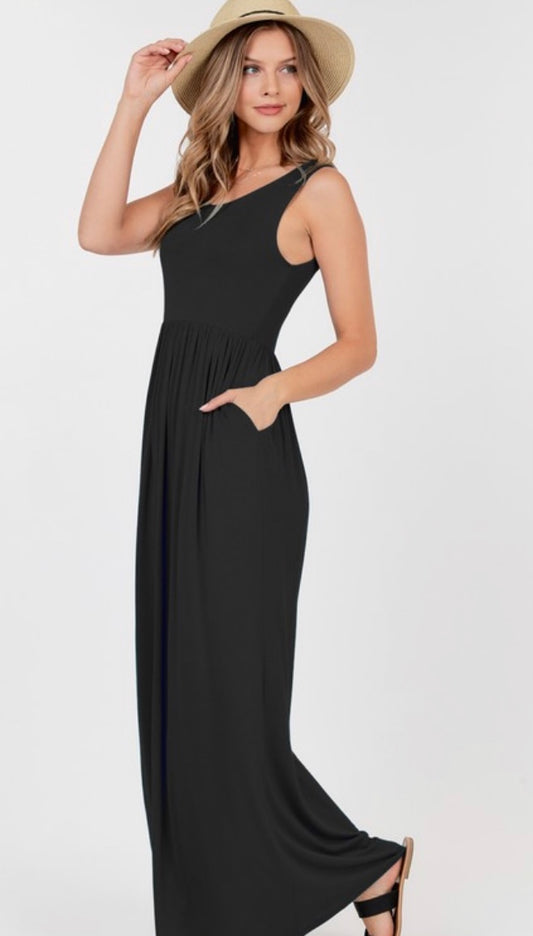 BLACK MAXI SLEEVELESS DRESS W/ POCKETS