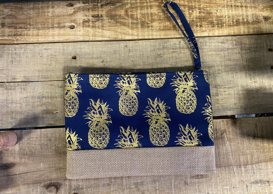 Pineapple print with burlap trim wrist bag