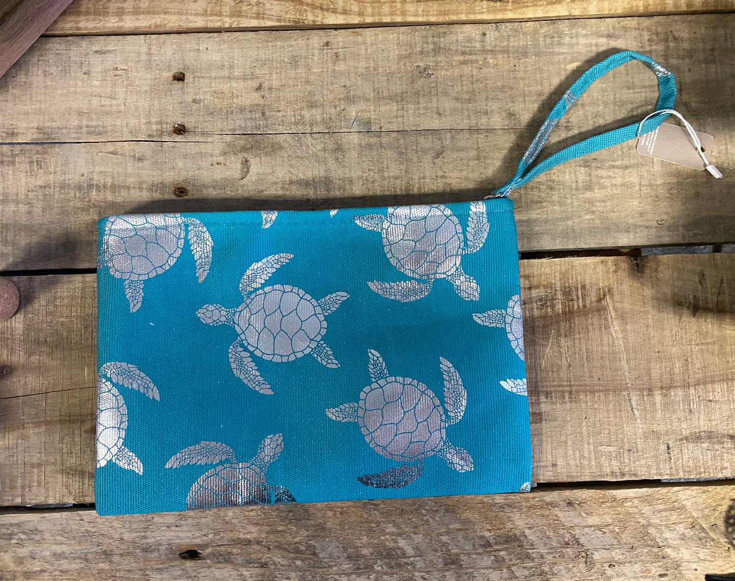 Turtle print wrist bag